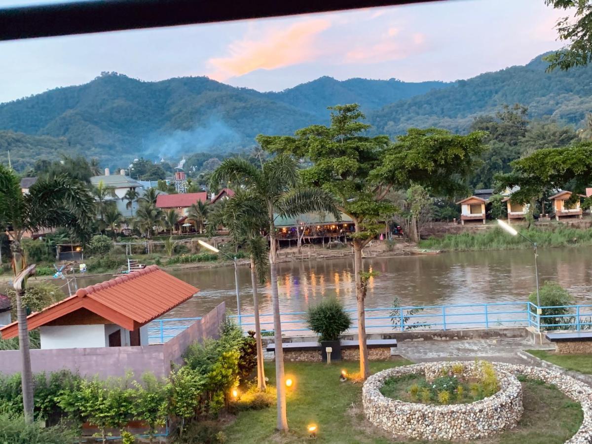 Saranya River House สรัญญาริเวอร์เฮาส์ Mae Ai Buitenkant foto