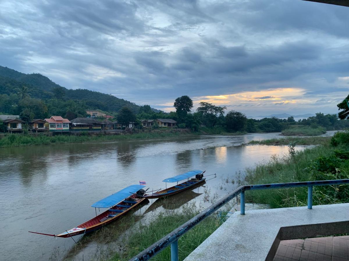 Saranya River House สรัญญาริเวอร์เฮาส์ Mae Ai Buitenkant foto
