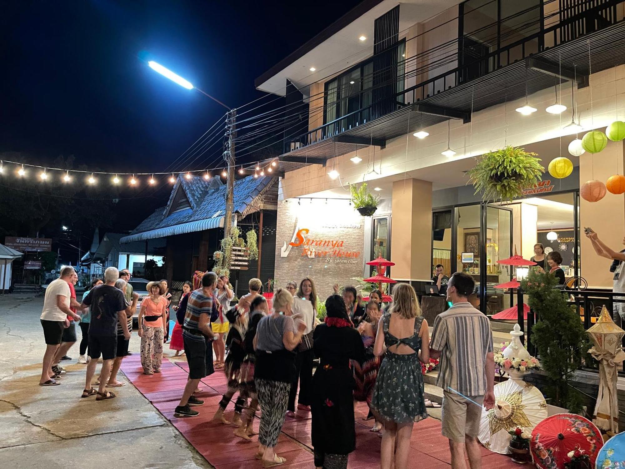 Saranya River House สรัญญาริเวอร์เฮาส์ Mae Ai Buitenkant foto